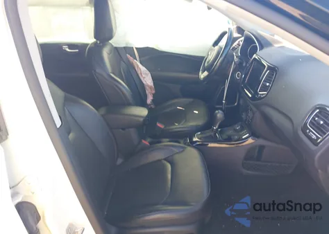 2020 Jeep Compass Limited 4X4 from USA, damaged, VIN 3C4NJDCB7LT168328